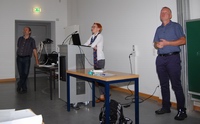 Dipl.-Ing. Christof Barth, WissD‘in Sabine Sommer und Prof. Dr. Ralf Pieper (v.l.n.r.) bei der Abschlussdiskussion mit dem engagierten Plenum.